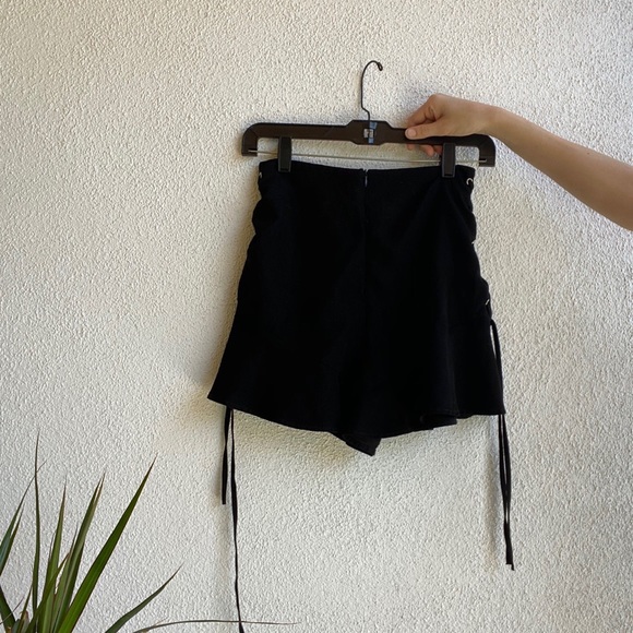 MISSGUIDED SUEDE HIGH-WAISTED SHORTS - Picture 4 of 4